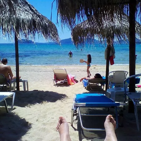 בית כפרי 99 Steps To The Beach PalaiónTsiflíkion